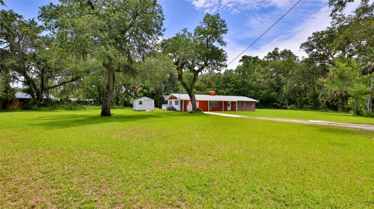 585 Corbin Park Rd., New Smyrna Beach, FL 32168