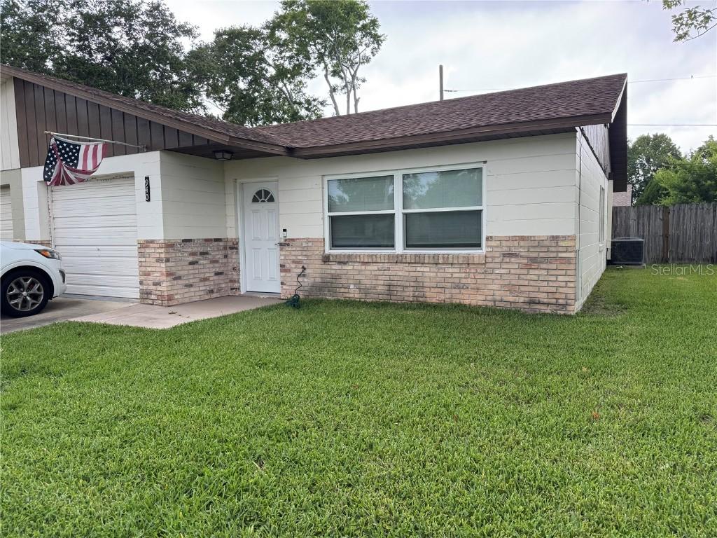 940 Boulder Dr., South Daytona, FL 32119