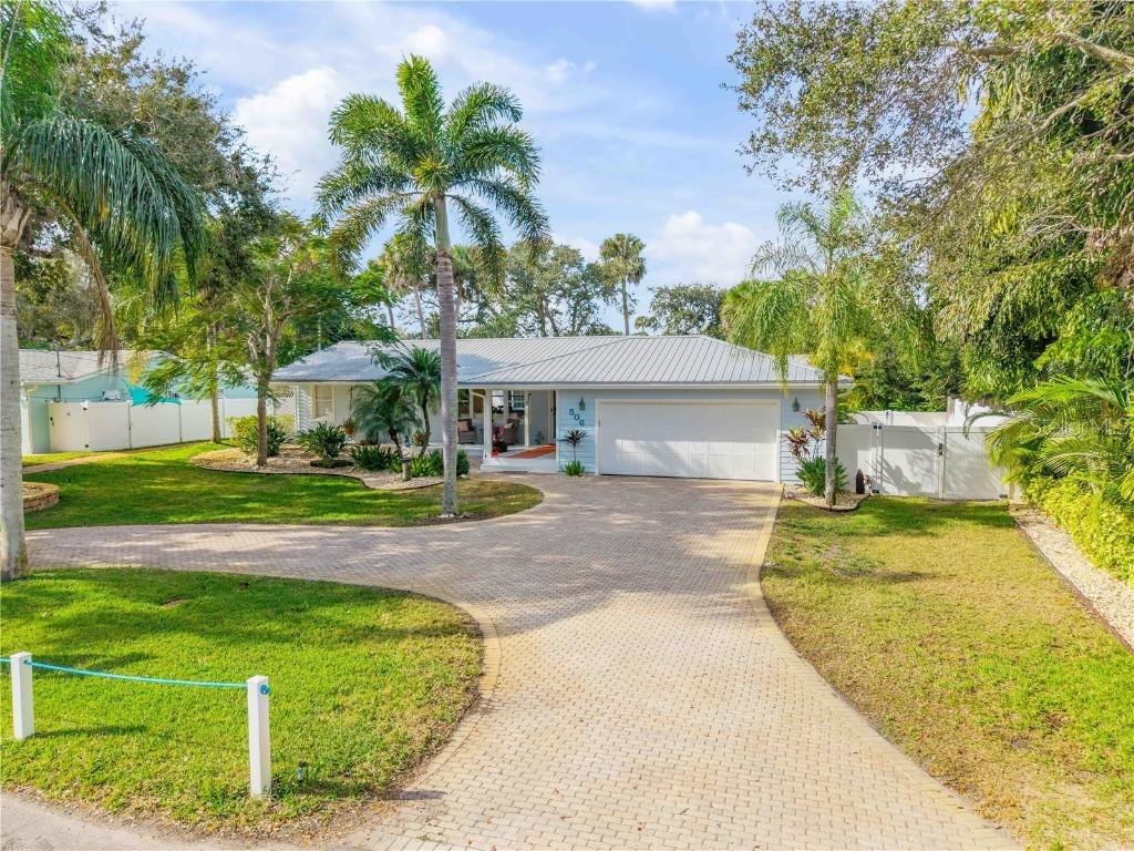 506 Yupon Ave., New Smyrna Beach, FL 32169