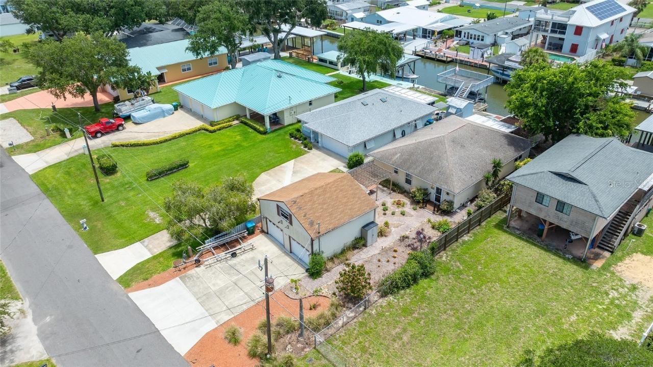 235 Randle Ave., Oak Hill, FL 32759