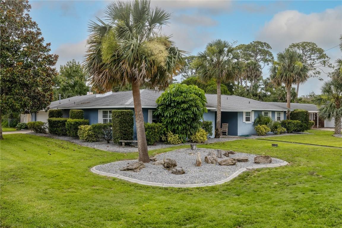 38 Fairway Cir., New Smyrna Beach, FL 32168