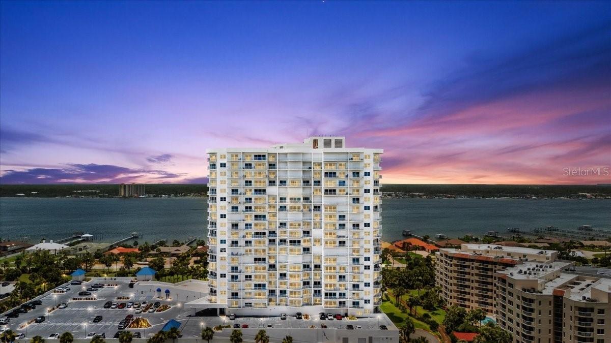 2 Oceans West Blvd. #206, Daytona Beach Shores, FL 32118