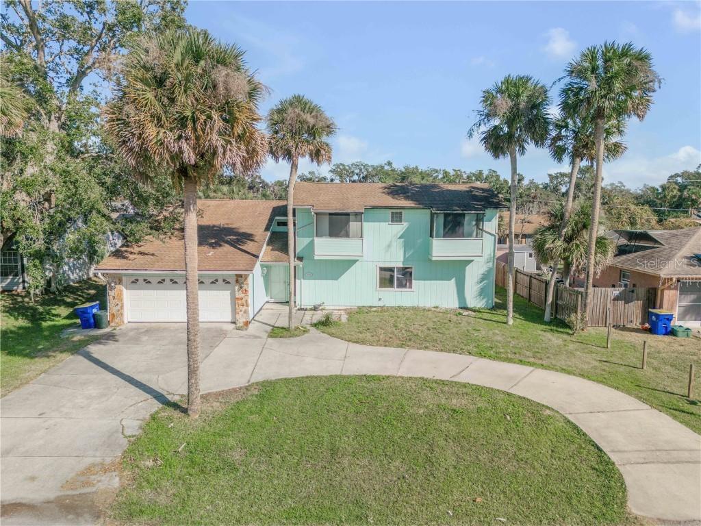 2715 Pine Tree Dr., Edgewater, FL 32141
