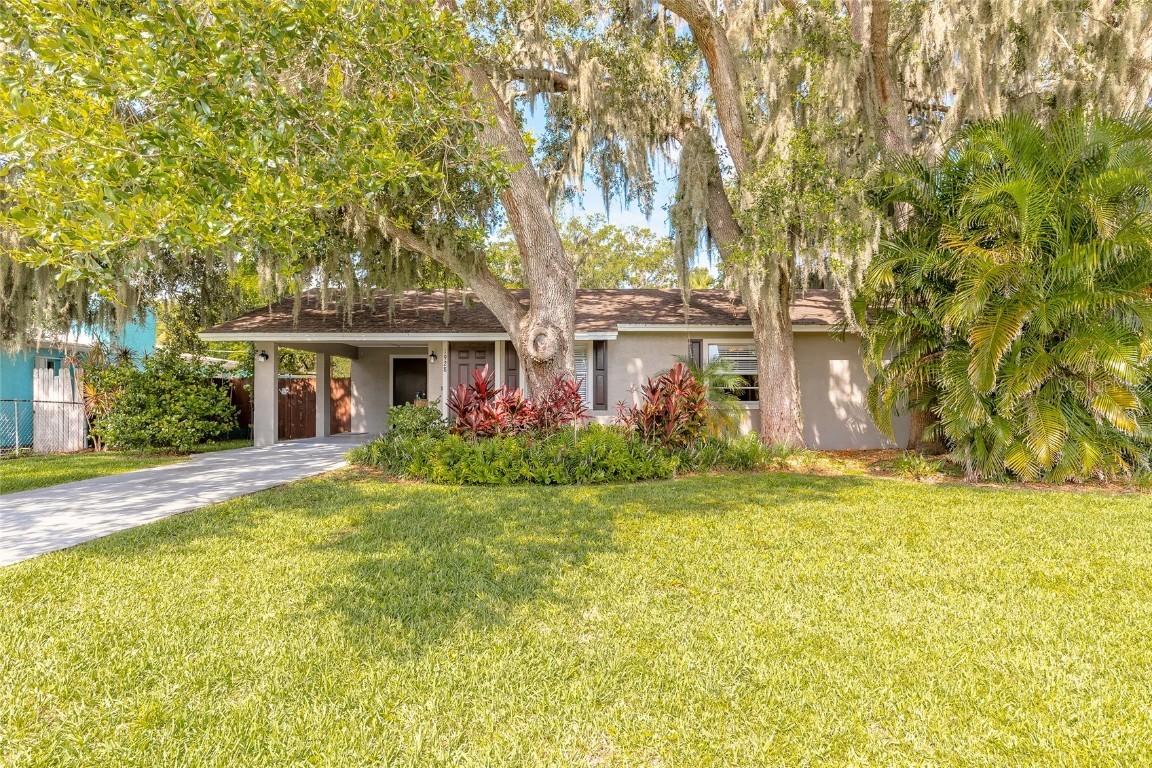 1928 Kumquat Dr., Edgewater, FL 32141