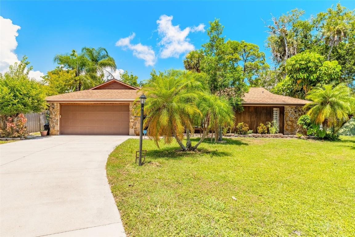 437 Woodstock Dr., Port Orange, FL 32127