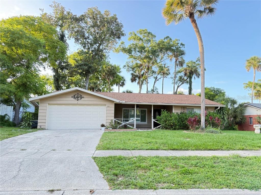 105 Wimbledon Ct., Port Orange, FL 32127