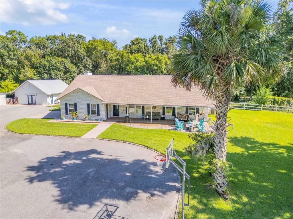 3080 Ragis Rd., Edgewater, FL 32132