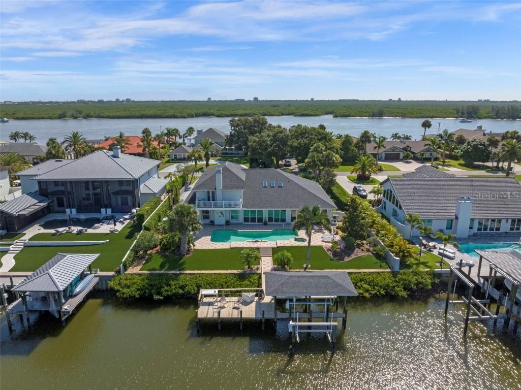 1216 Commodore Dr., New Smyrna Beach, FL 32168