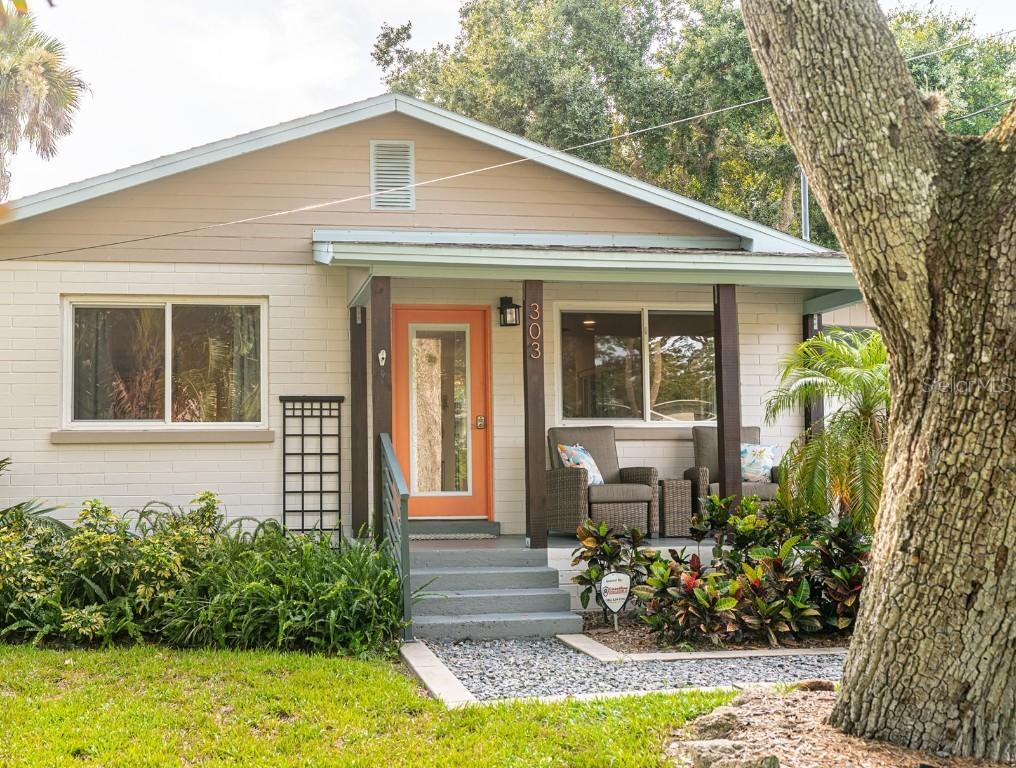 303 S Pine St., New Smyrna Beach, FL 32169