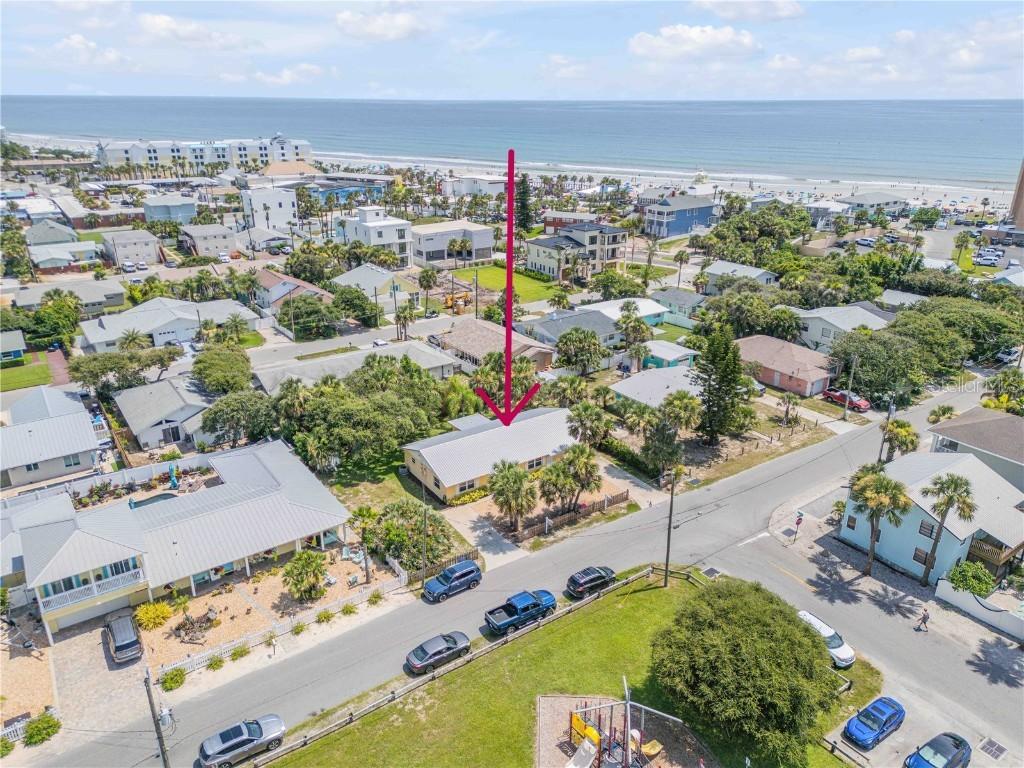 712-714 Oakwood Ave., New Smyrna Beach, FL 32169
