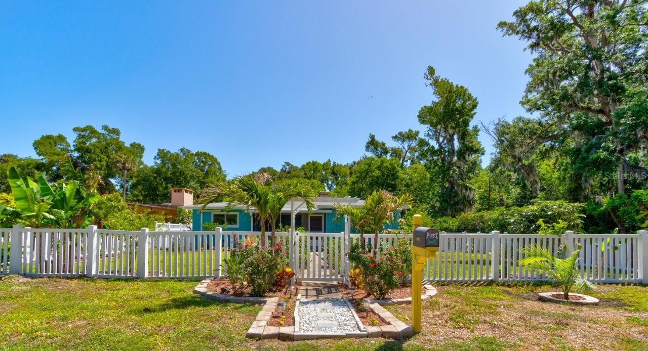 357 S Seneca Blvd., Daytona Beach, FL 32114