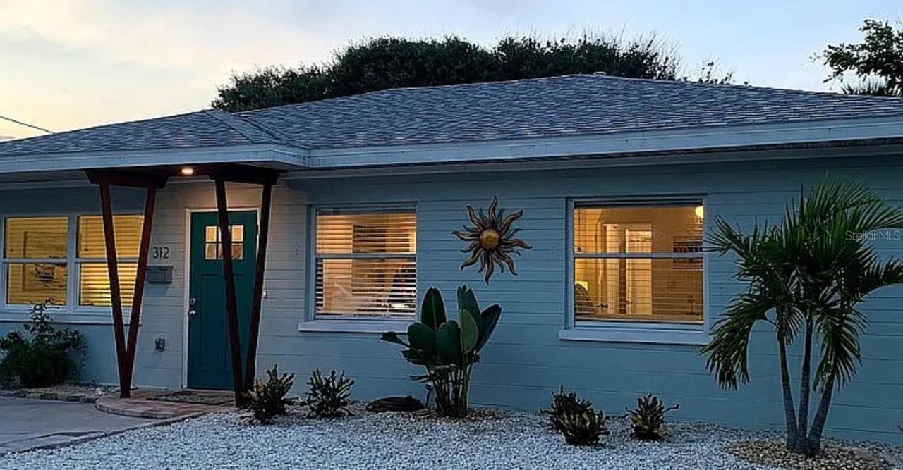 312 Florida Ave., New Smyrna Beach, FL 32169