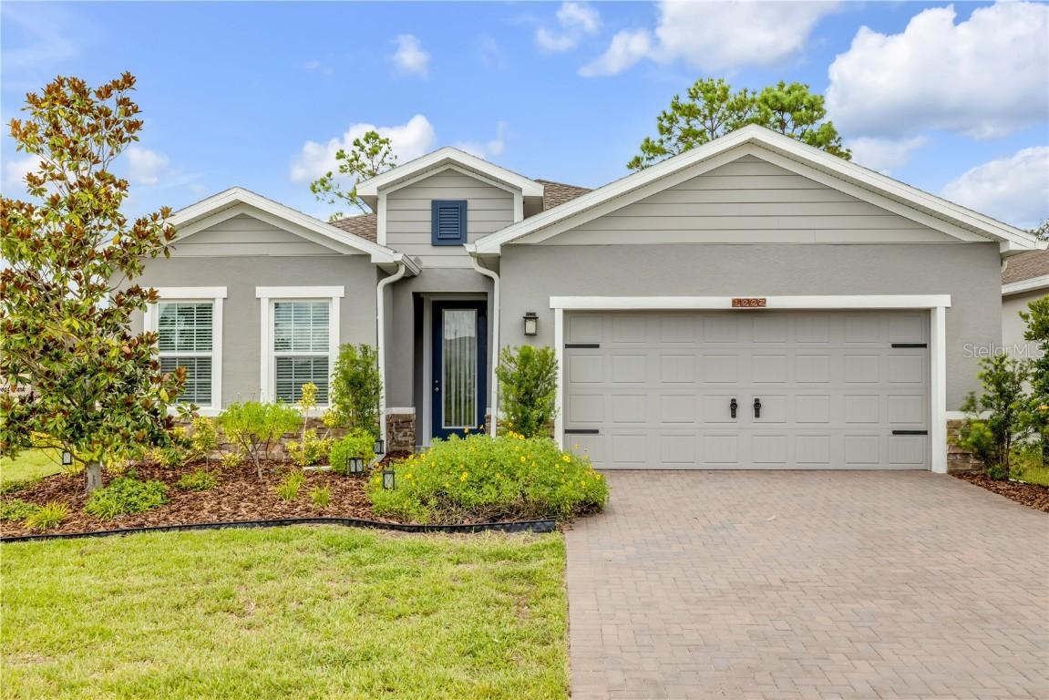 1002 Chelan Falls Dr., Deland, FL 32724