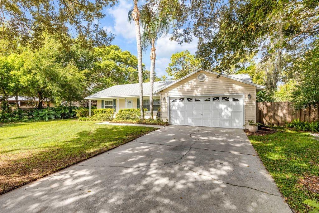 488 N Summit Ave., Lake Helen, FL 32744