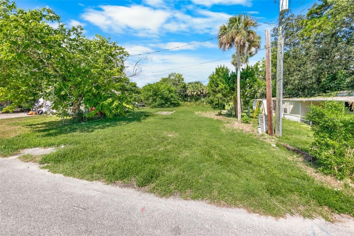 6512 Pat Helen Dr., Port Orange, FL 32127