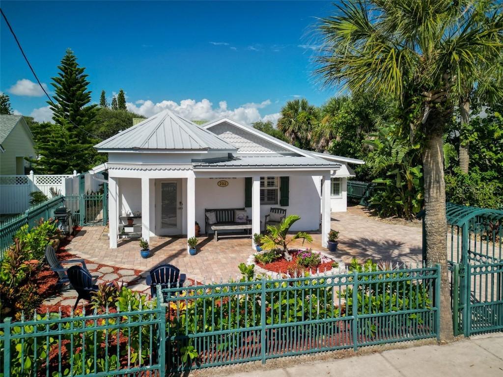 202 S Cooper St., New Smyrna Beach, FL 32169