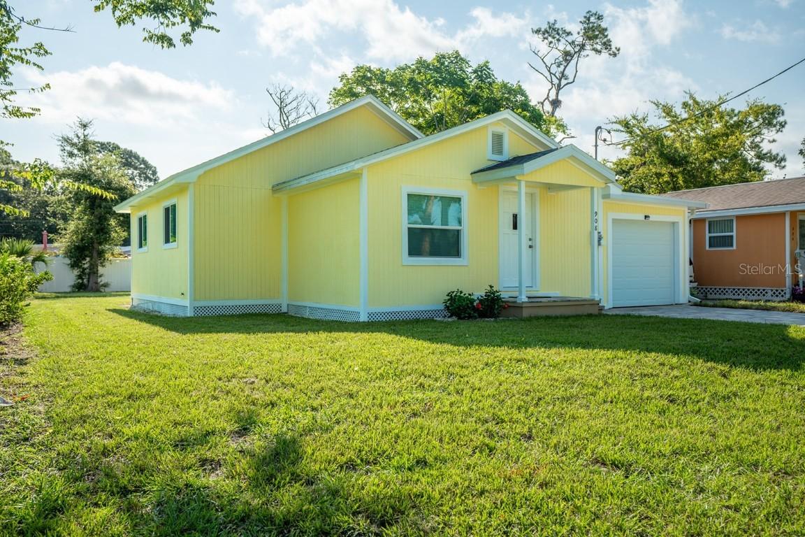 908 3rd St., Port Orange, FL 32129