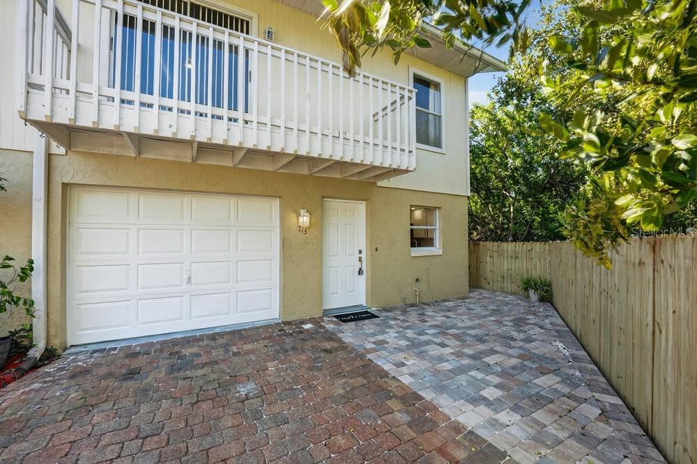 713 Laurel Bay Cir., New Smyrna Beach, FL 32169