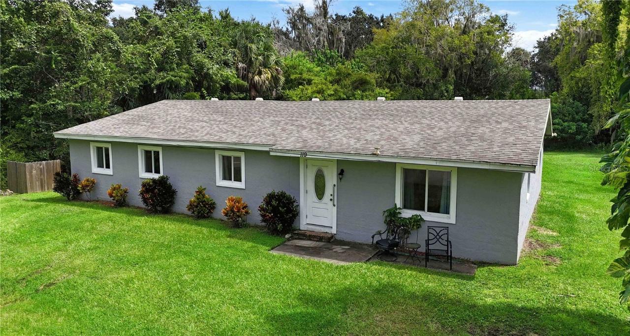 119 Nancy St., Oak Hill, FL 32759