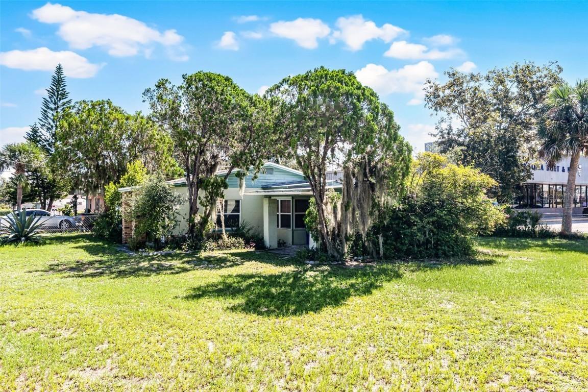 102 Orange Ave., Edgewater, FL 32132