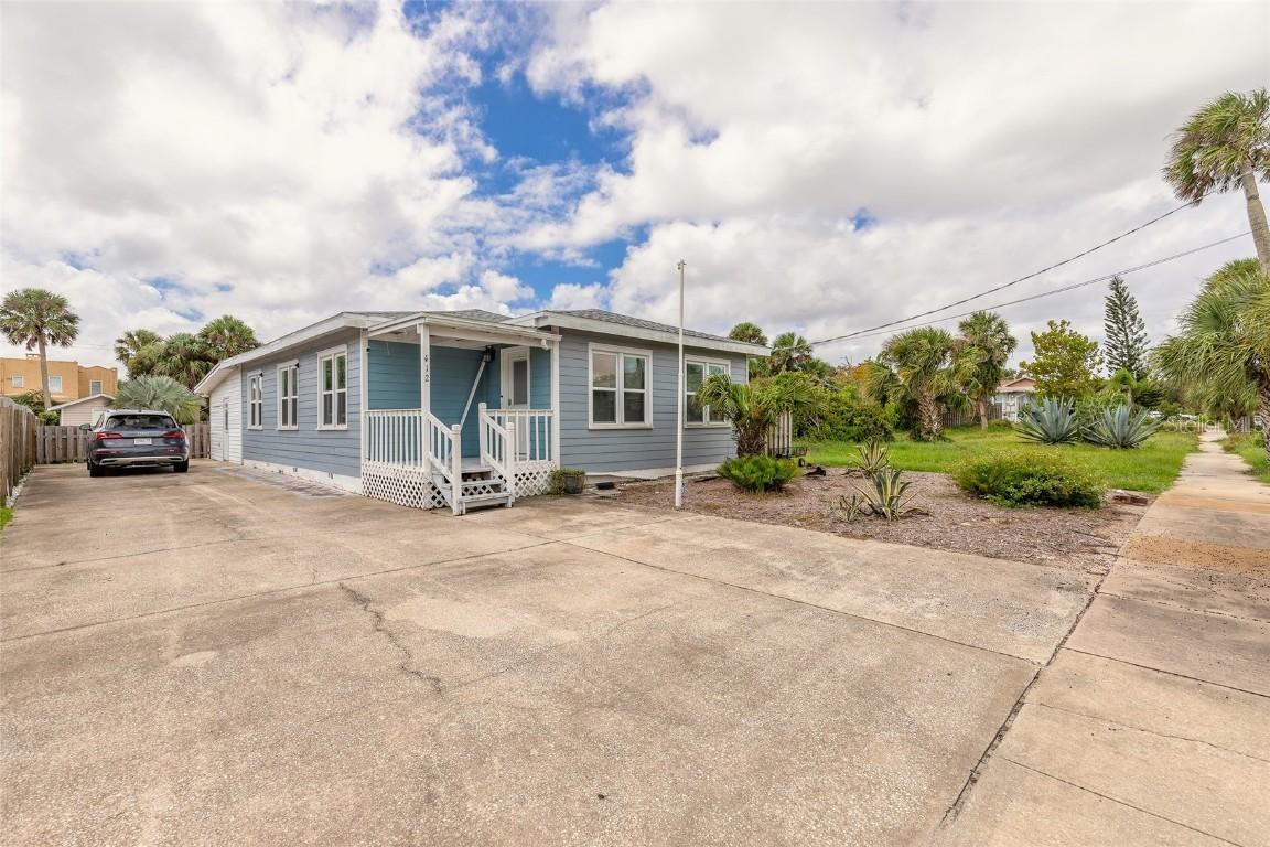 412 Revilo Blvd., Daytona Beach, FL 32118