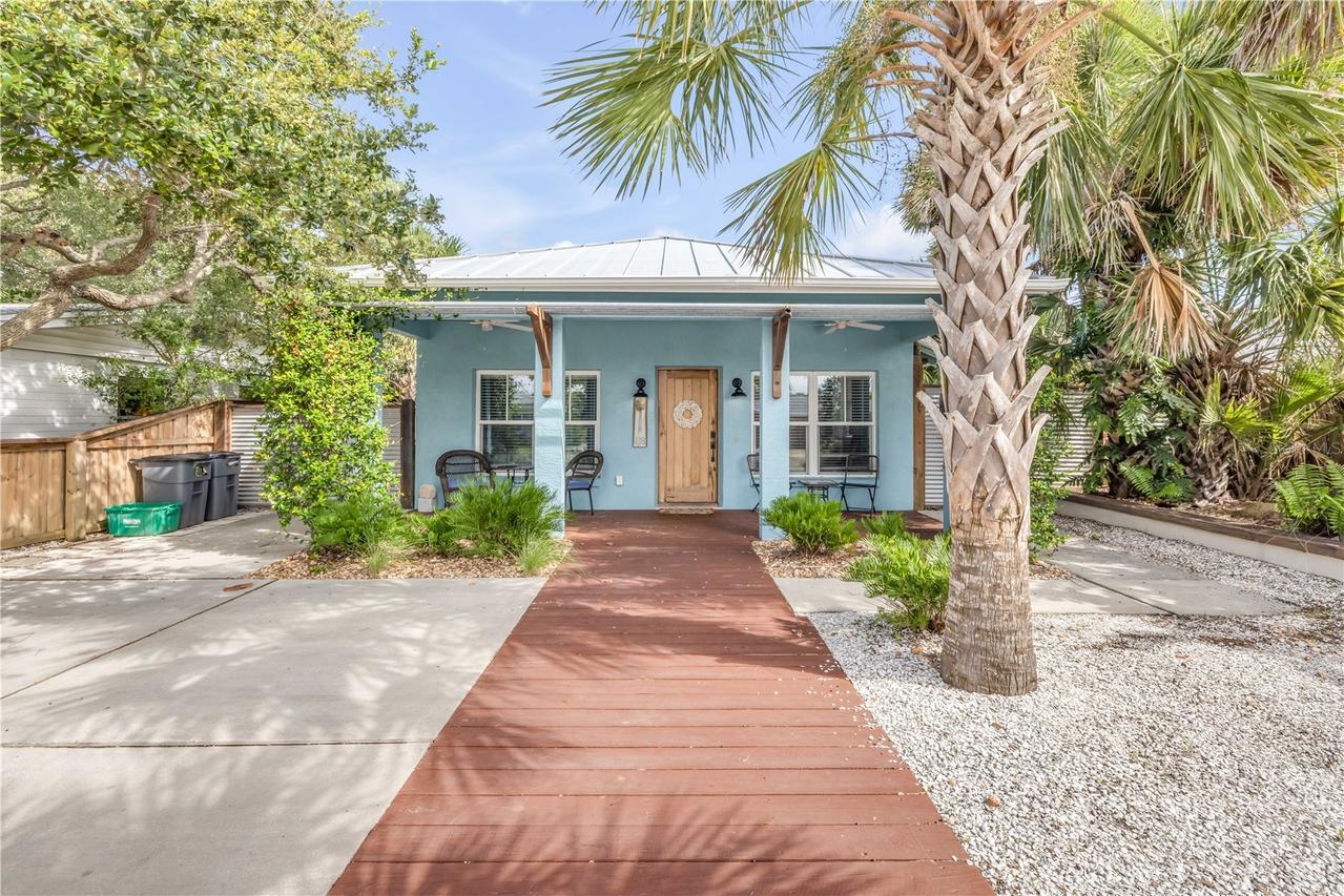 418 Columbus Ave., New Smyrna Beach, FL 32169