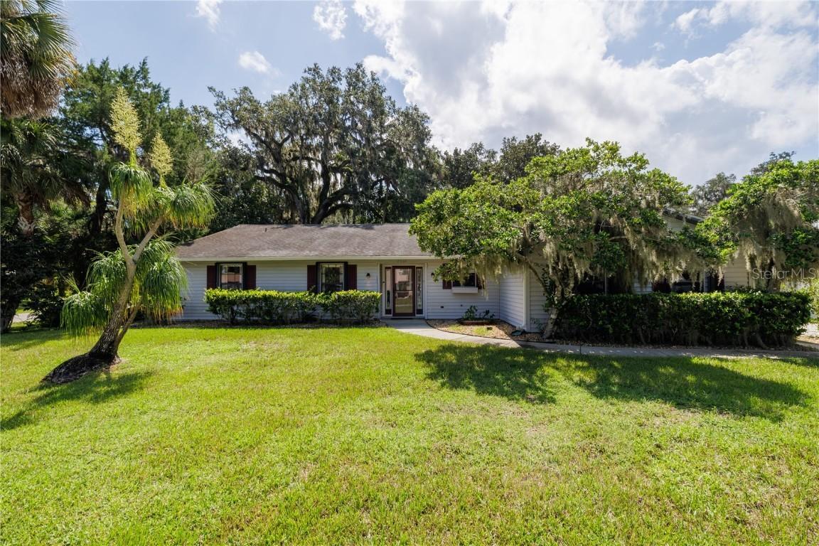 2204 Needle Palm Dr., Edgewater, FL 32141