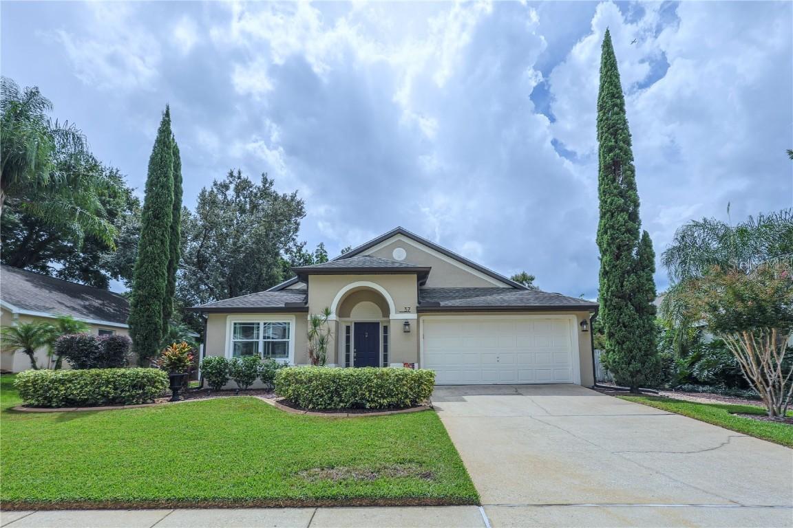 37 Valleywood Dr., Debary, FL 32713
