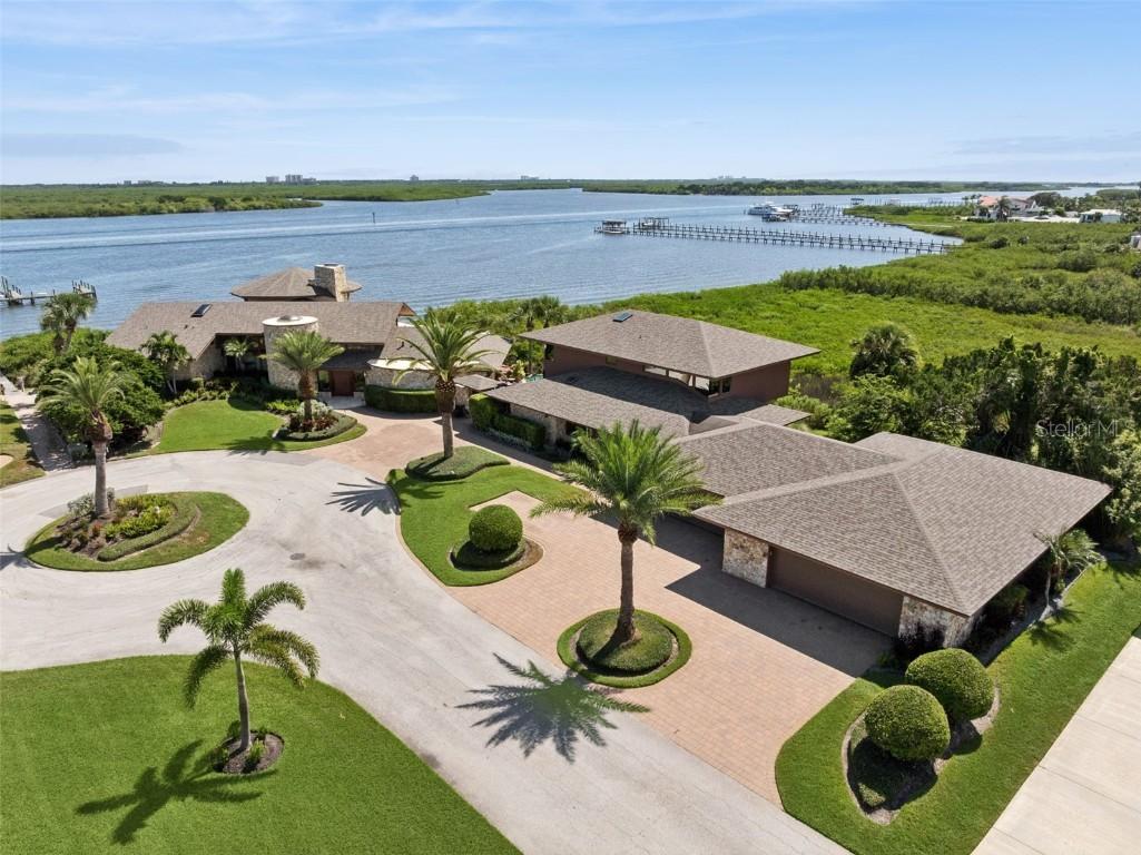 107 Donlon Dr., New Smyrna Beach, FL 32168