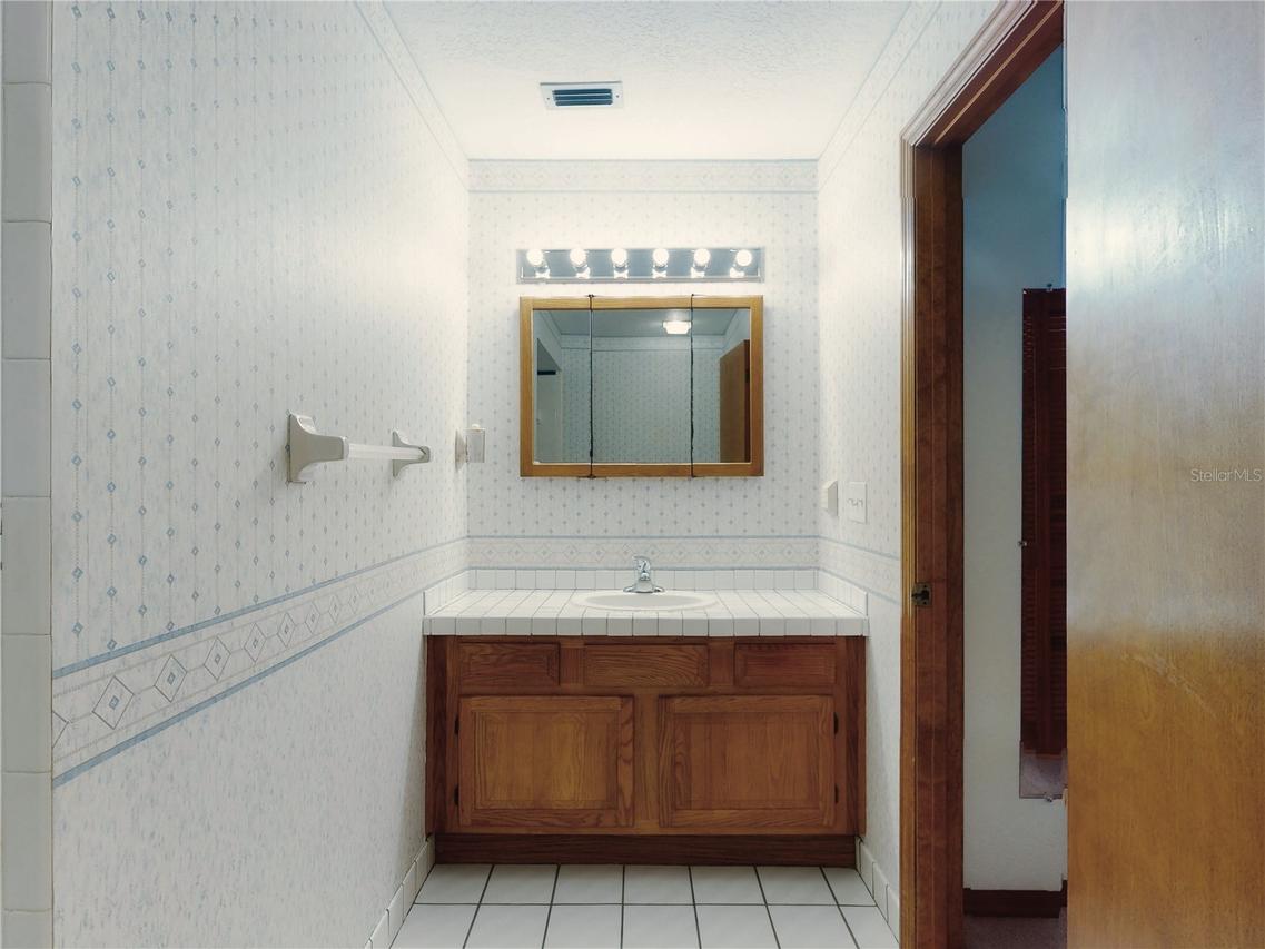 2271 Branchwood Dr., New Smyrna Beach, FL 32168