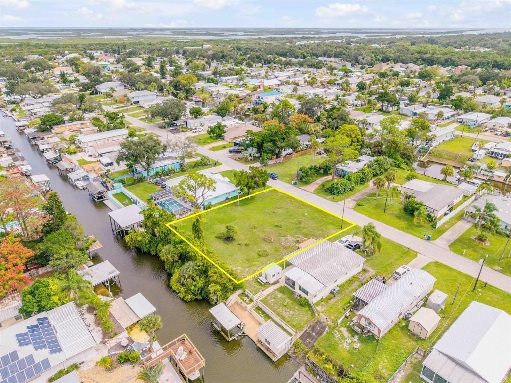 113 Charles St., Edgewater, FL 32141