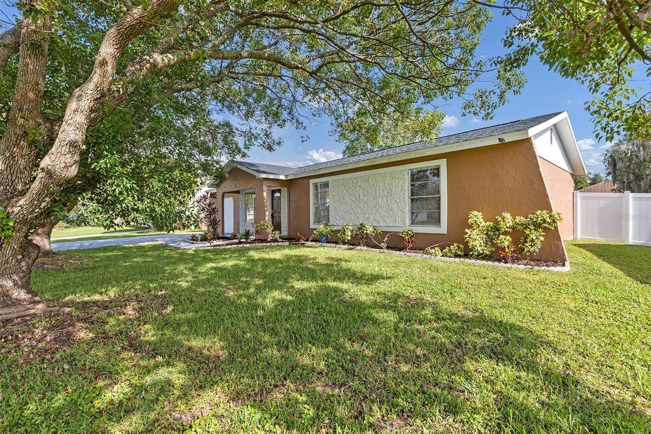 819 Nelson Dr., Kissimmee, FL 34758