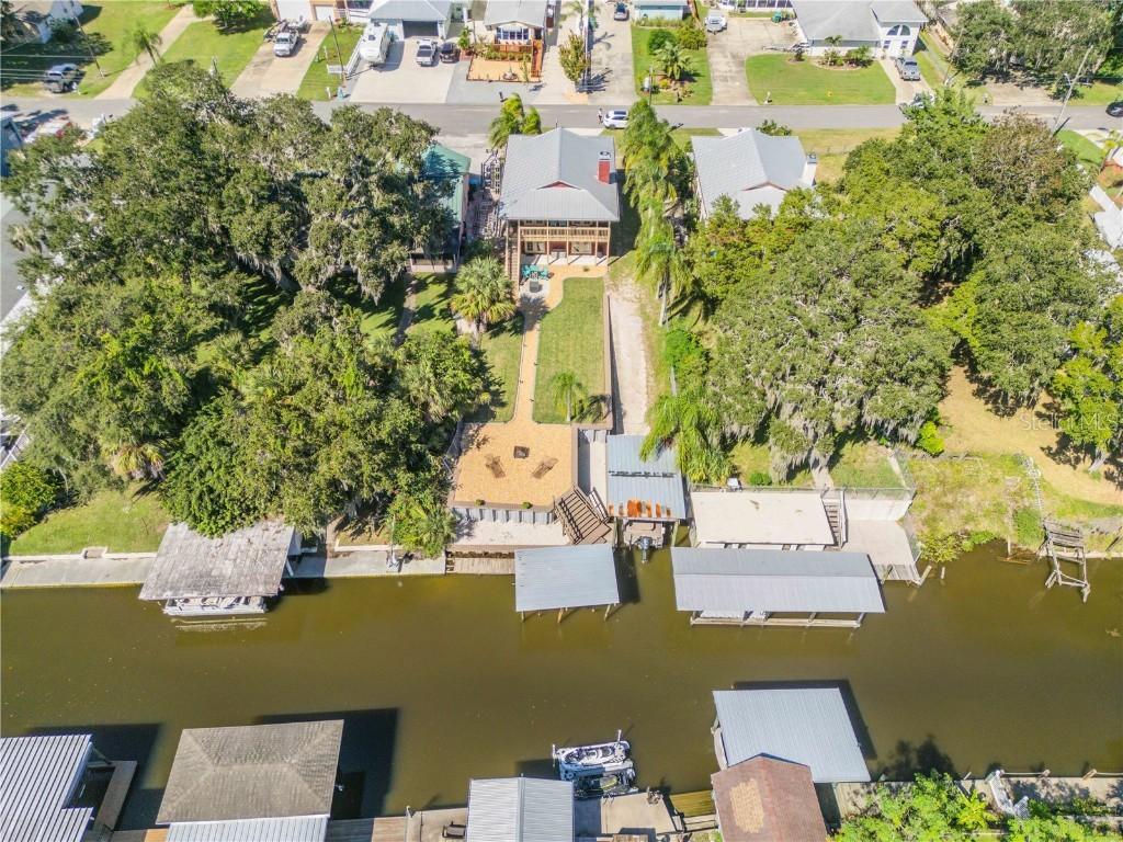215 Randle Ave., Oak Hill, FL 32759