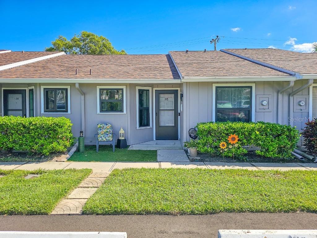 118 Lagoon Ct., New Smyrna Beach, FL 32169