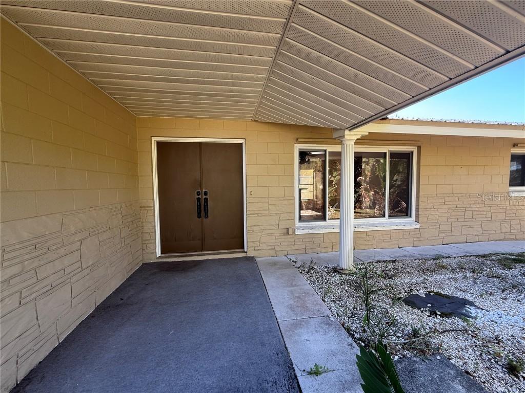 72 Cunningham Dr., New Smyrna Beach, FL 32168