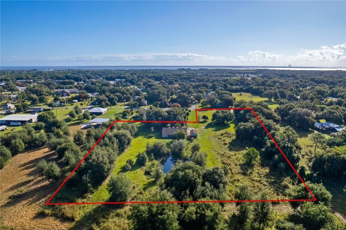 2342 N Singleton Ave., Mims, FL 32754