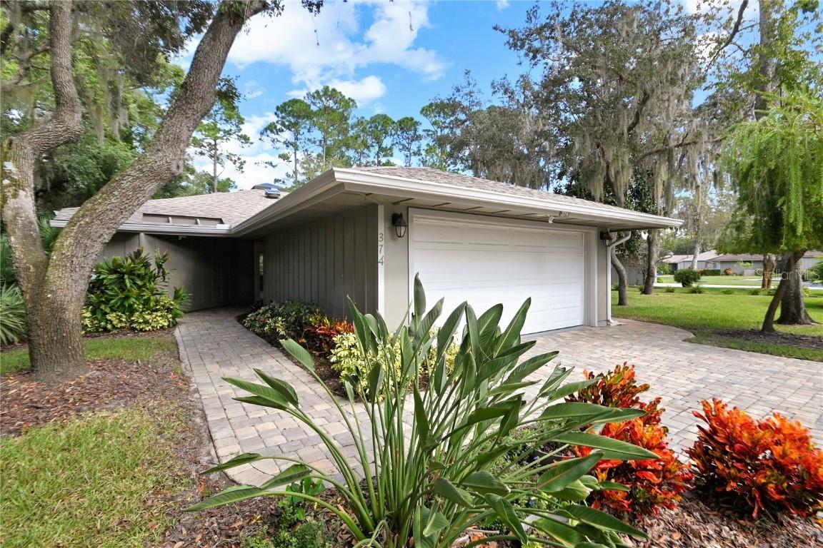 374 Gleneagles Dr., New Smyrna Beach, FL 32168