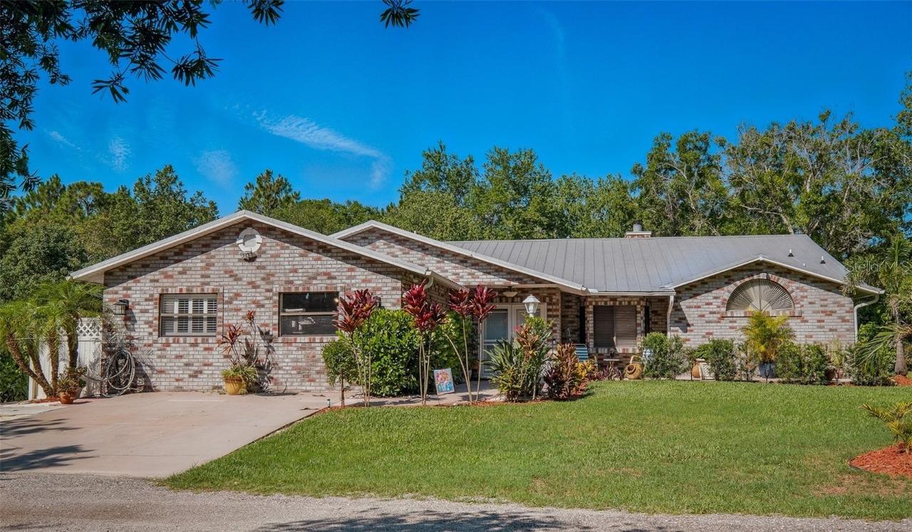 1370 Jane Lacey Ln., New Smyrna Beach, FL 32168