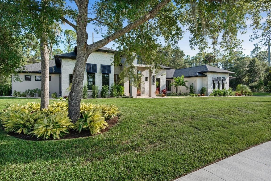 3106 Crossing Pine Ln., New Smyrna Beach, FL 32168