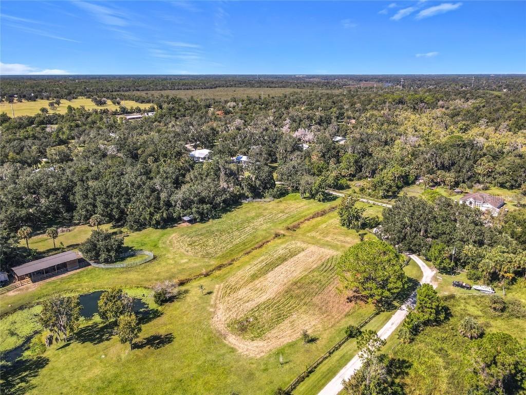 1730 Angel Oaks Ln., New Smyrna Beach, FL 32168