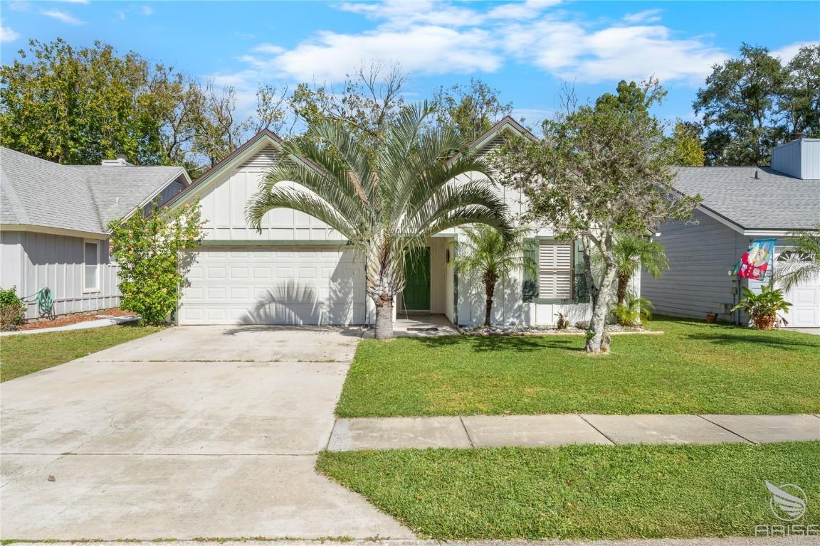 734 Pine Shores Cir., New Smyrna Beach, FL 32168