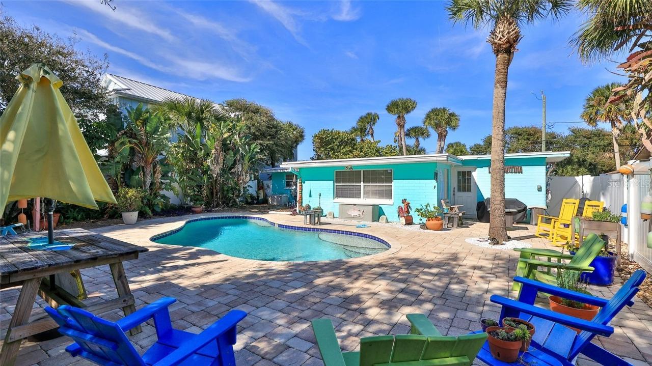 905 E 1st Ave., New Smyrna Beach, FL 32169