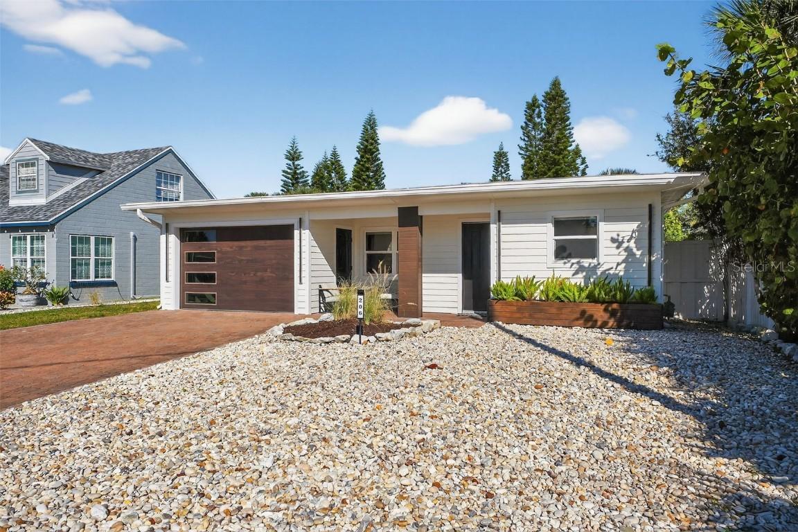 206 Kirkland Rd., New Smyrna Beach, FL 32169