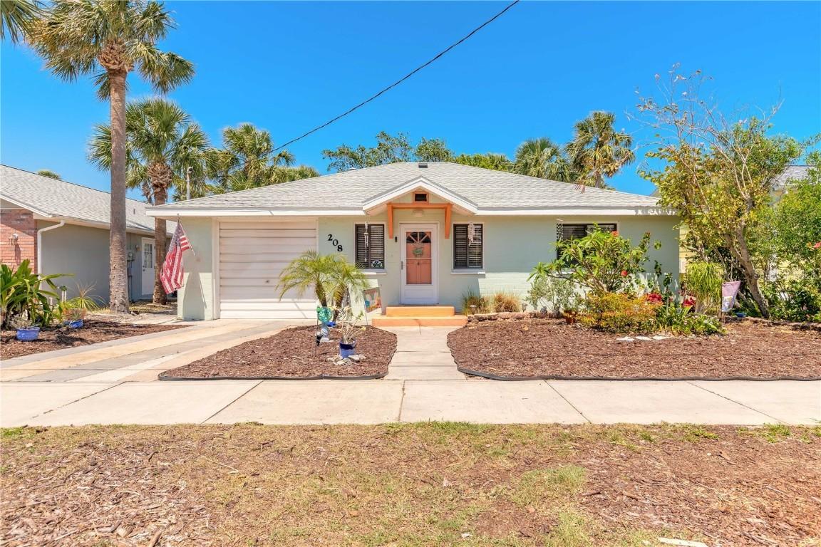 208 Crawford Rd., New Smyrna Beach, FL 32169