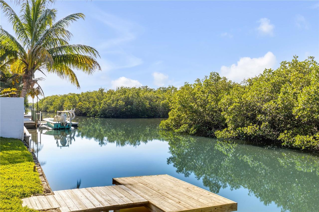 4602 Saxon Dr., New Smyrna Beach, FL 32169