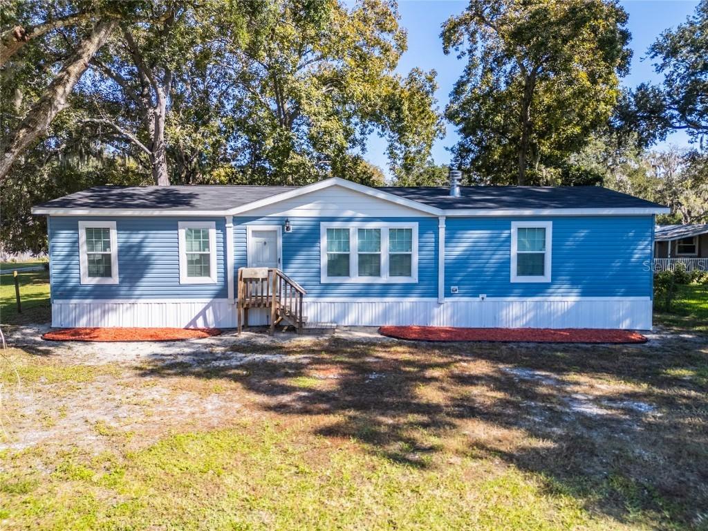 689 Eagle Watch Rd., Oak Hill, FL 32759