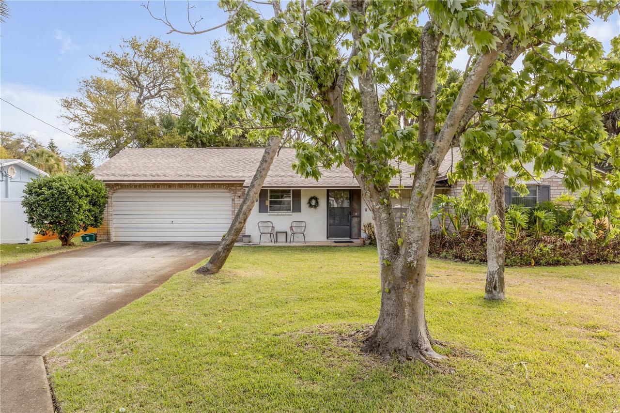 805 S Cooper St., New Smyrna Beach, FL 32169