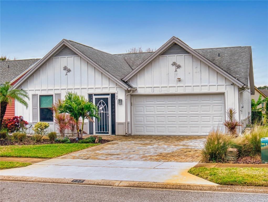 737 Pine Shores Cir., New Smyrna Beach, FL 32168