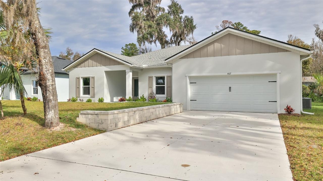 407 Palm Dr., New Smyrna Beach, FL 32168