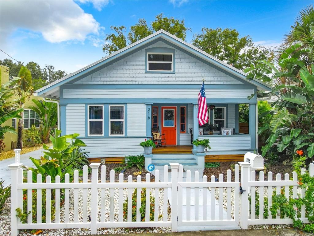 216 Murray St., New Smyrna Beach, FL 32168